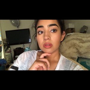 Meet your Posher, Evelyn